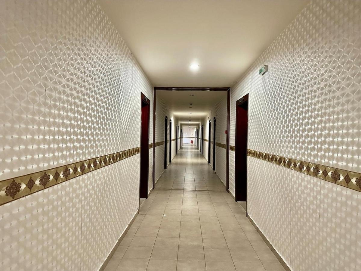 Menada Miramar Palace Apartments ซันนีบีช ภายนอก รูปภาพ