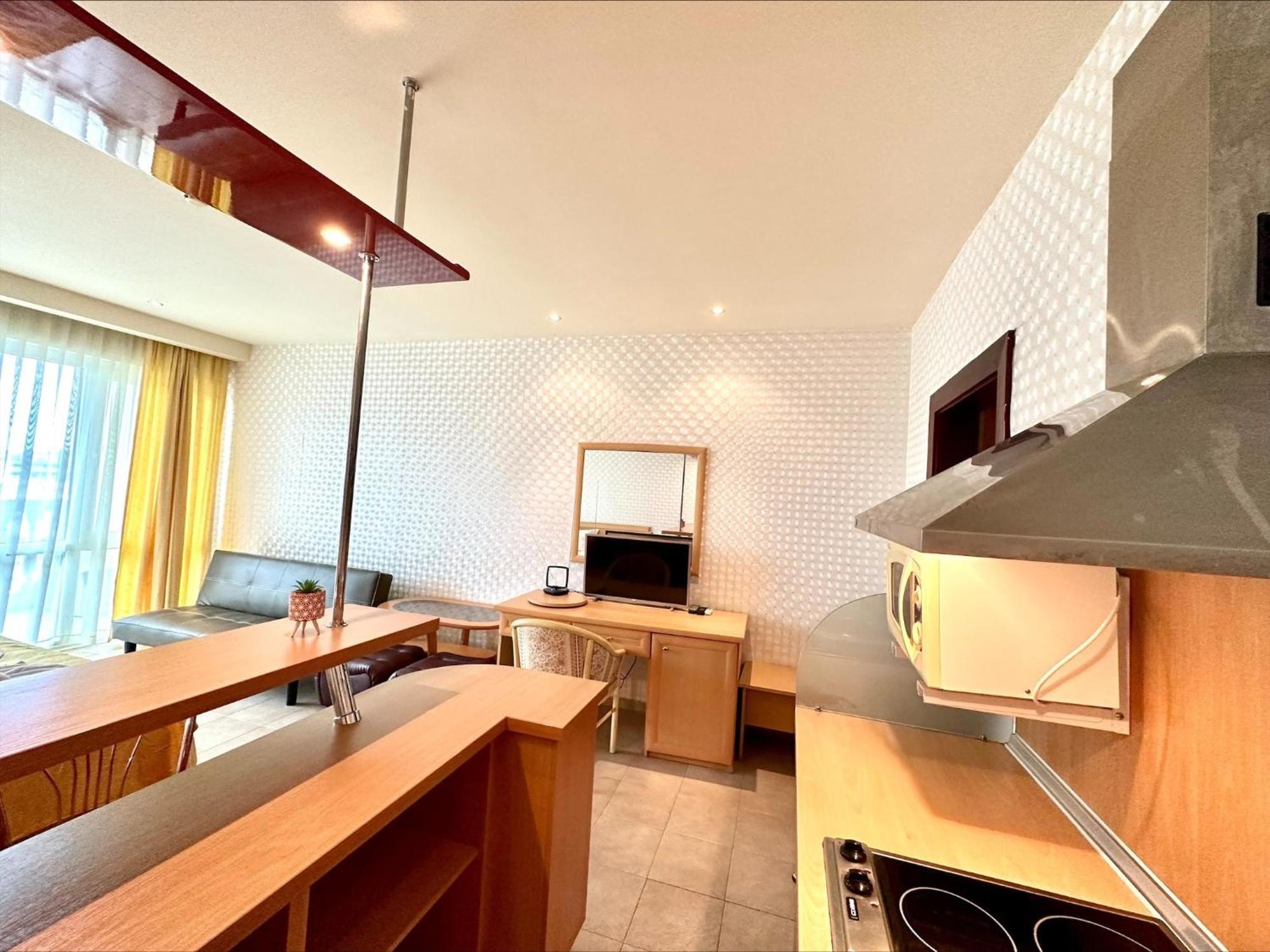 Menada Miramar Palace Apartments ซันนีบีช ภายนอก รูปภาพ