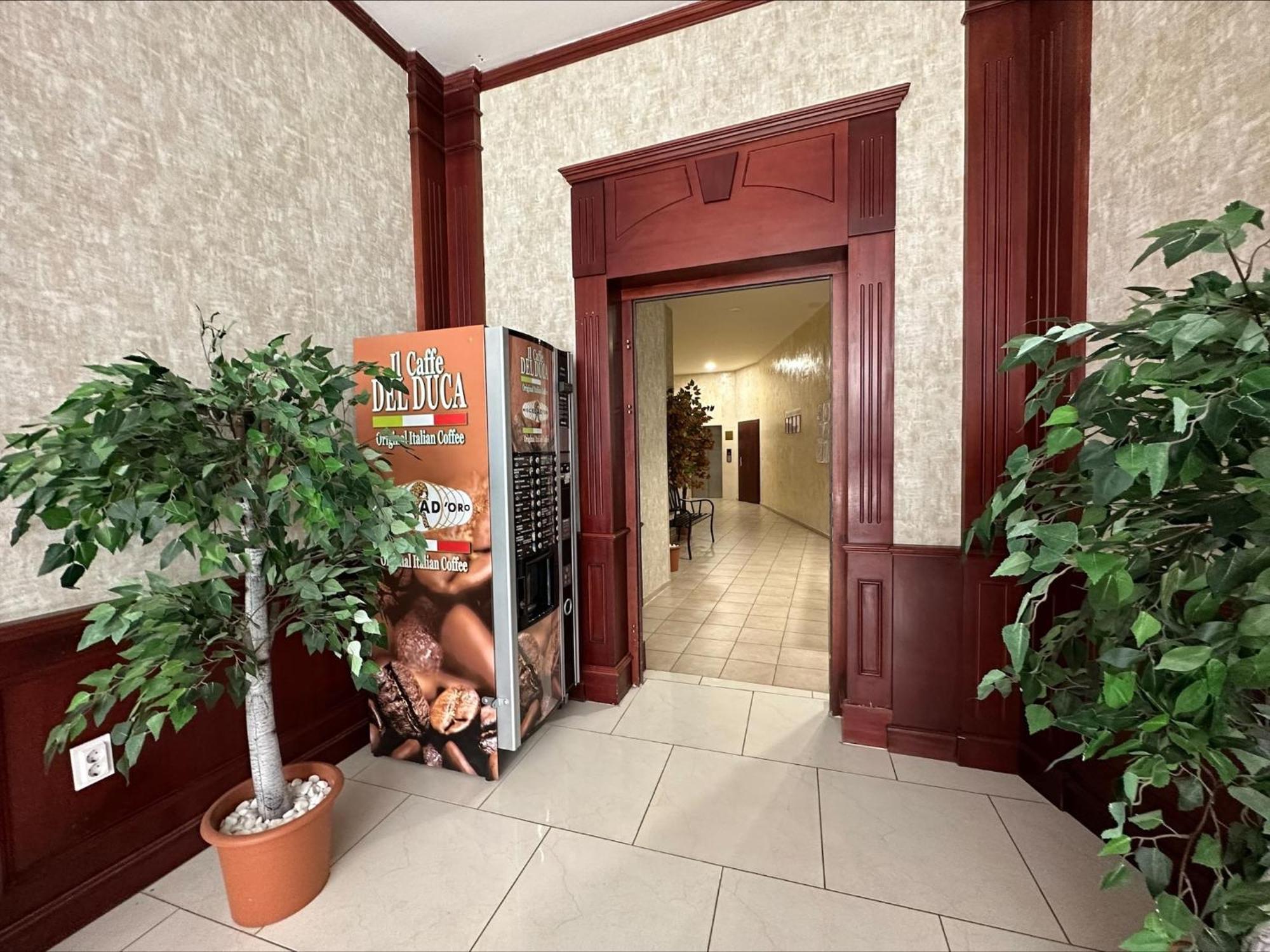 Menada Miramar Palace Apartments ซันนีบีช ภายนอก รูปภาพ