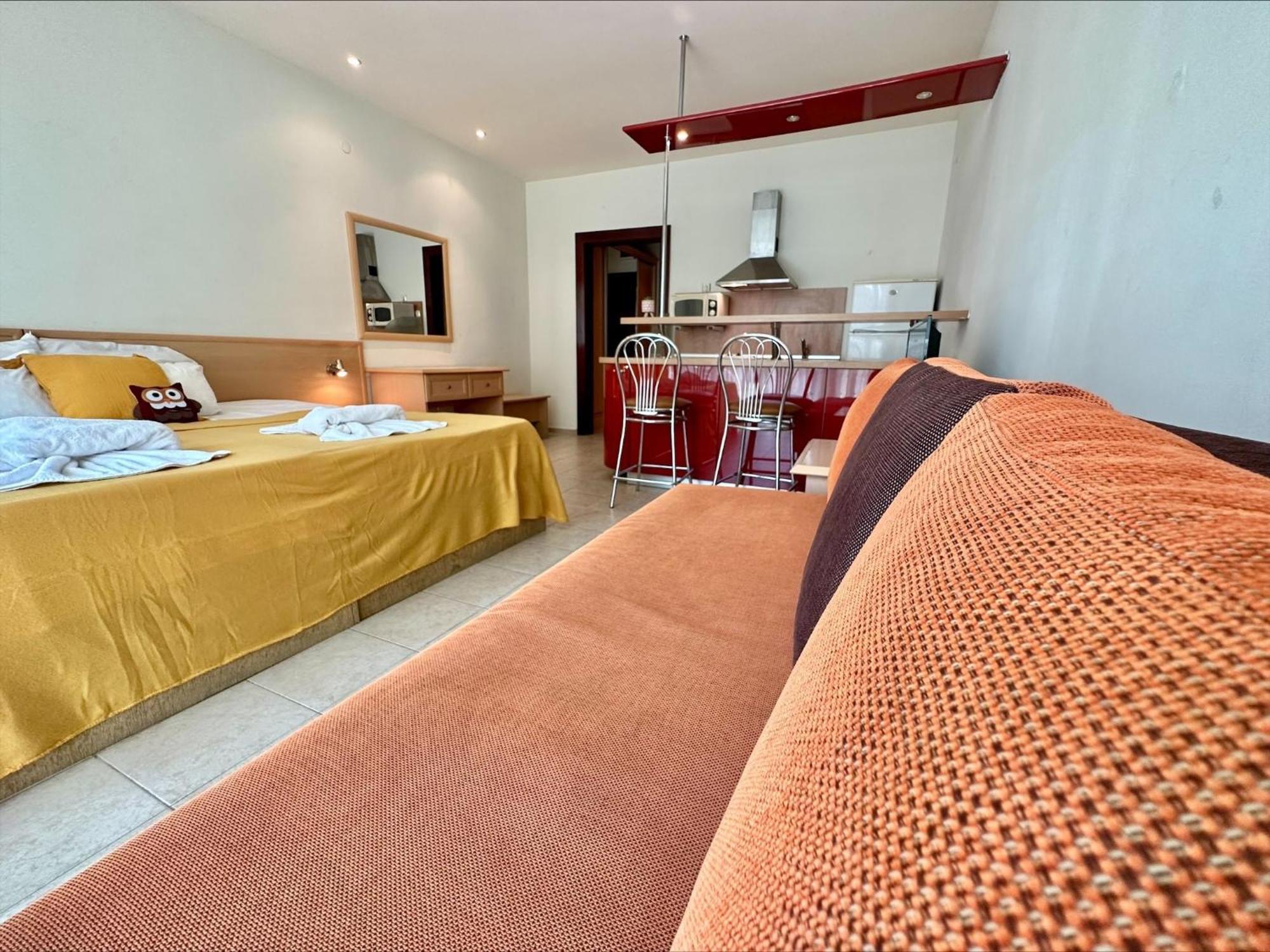 Menada Miramar Palace Apartments ซันนีบีช ภายนอก รูปภาพ